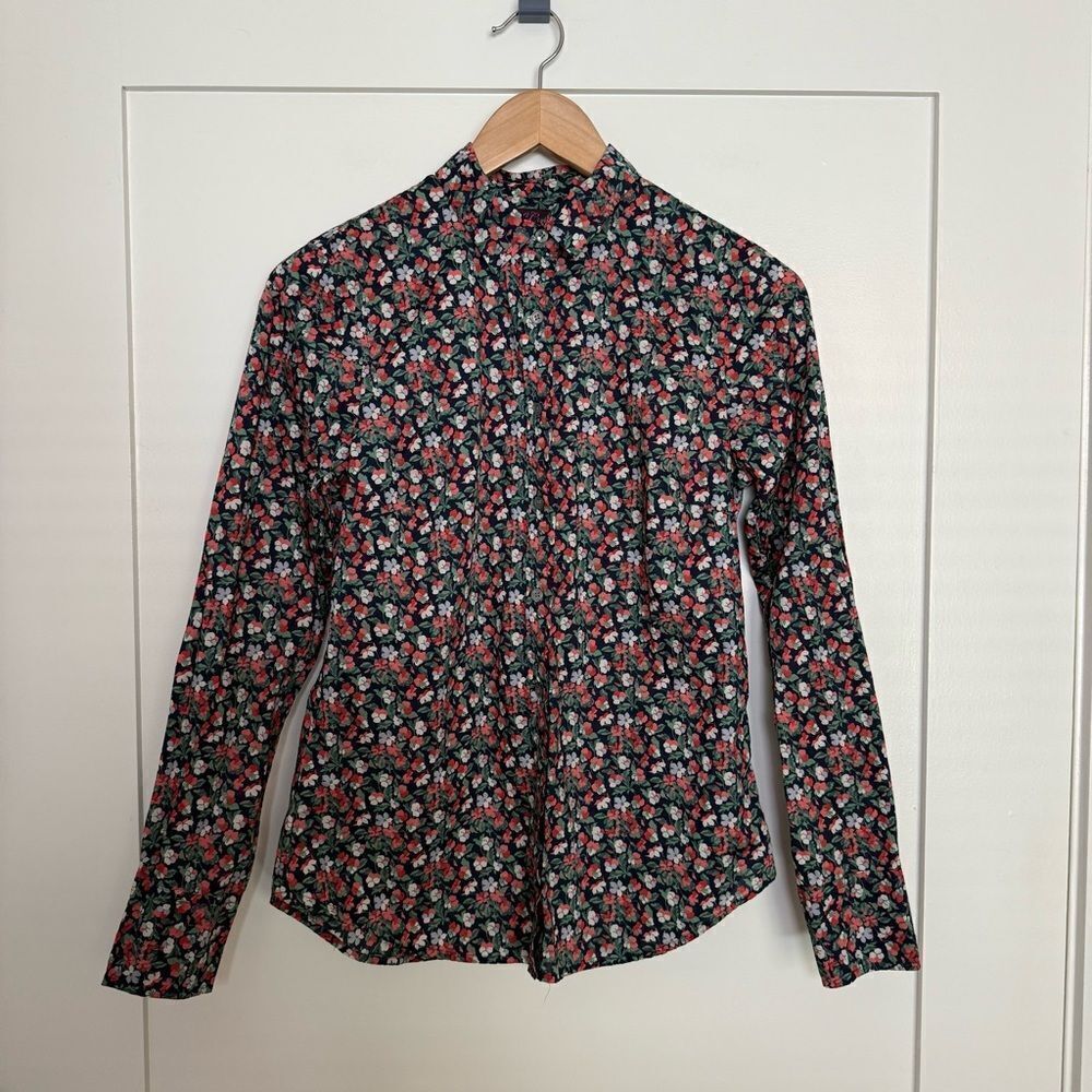 J Crew Liberty Fabric Shirt Blouse Women Sz 2 Floral Long Sleeve Button Up Artsy